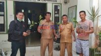 Rimbu, SP. (Baju hitam) Kabid Perkebunan Distan Bombana