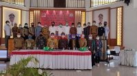 Foto bersama usai pelaksanaan Seminar