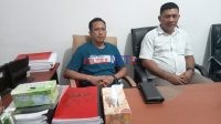 Anggota DPRD Bombana , Musrif (Kiri) dan Amiadin (Kanan)