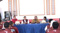 Pj. Bupati Burhanuddin saat menerima Pendamping PKH di Pendopo Rujab Bupati