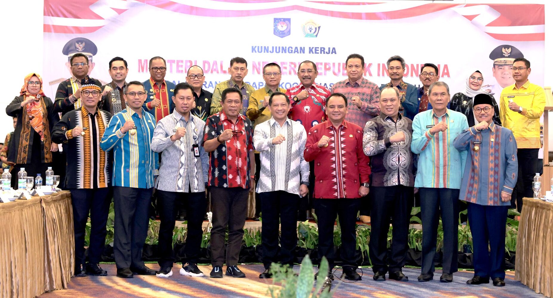 Foto bersama usai pelaksanaan Rakor