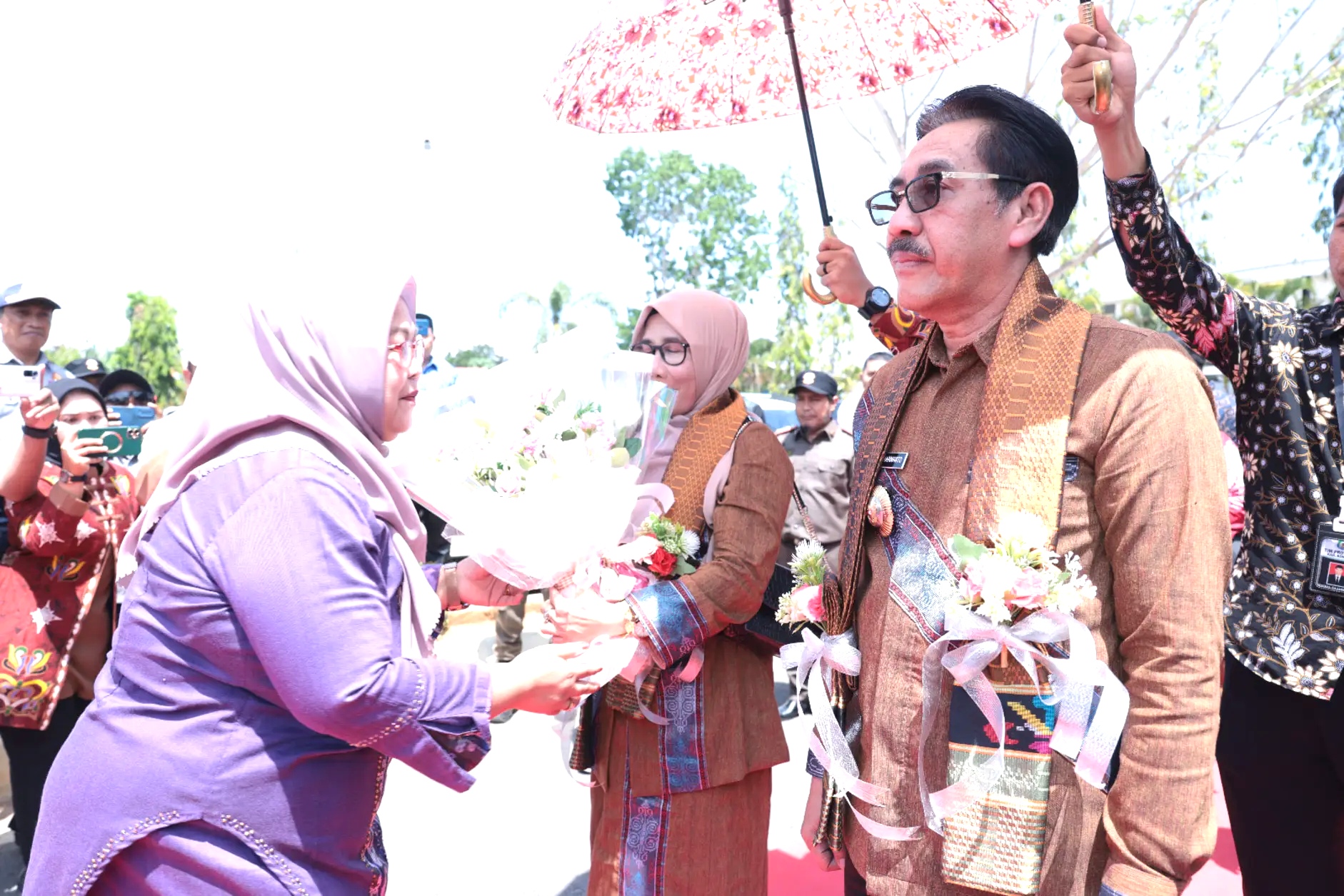 Penyambutan Pj Bupati Bombana Edy Suharmanto