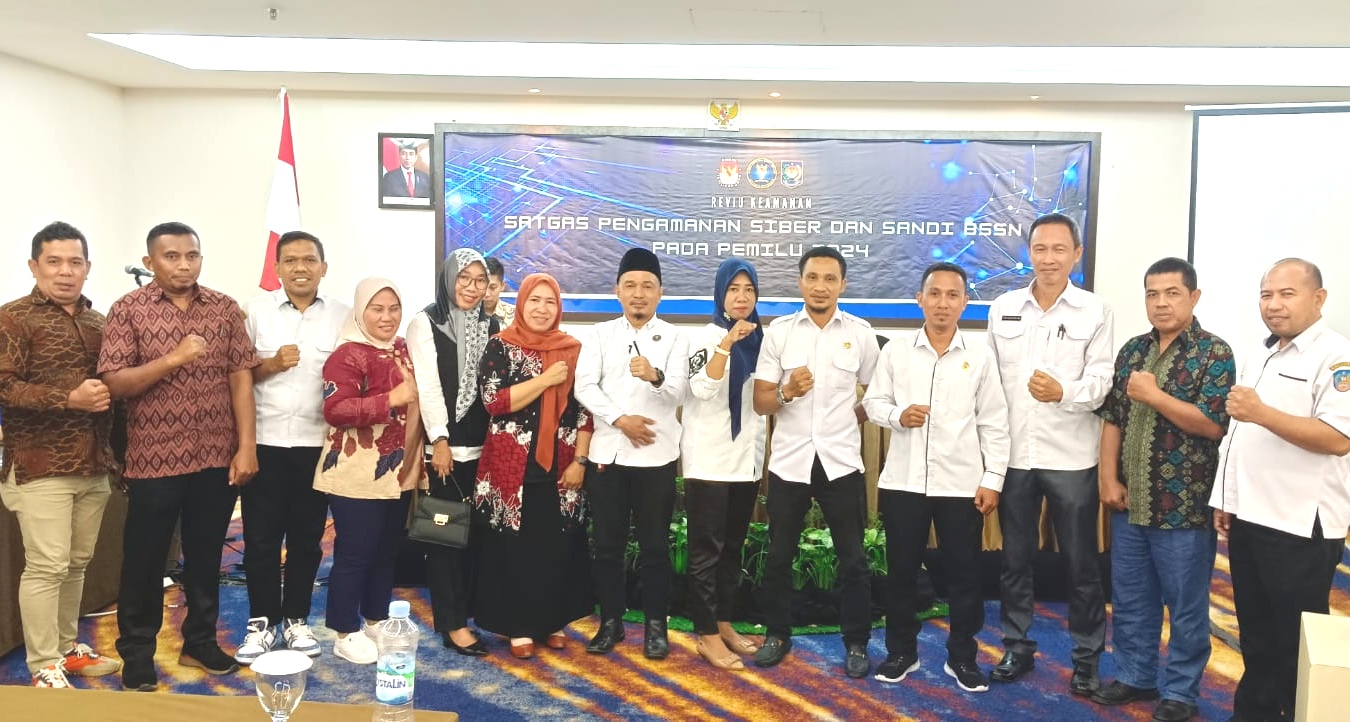 Foto Bersama usai kegiatan Konsolidasi Satgas Pengamanan Siber dan Sandi Badan Siber dan Sandi Negara (BSSN) dalam menghadapi Pemilu Tahun 2024