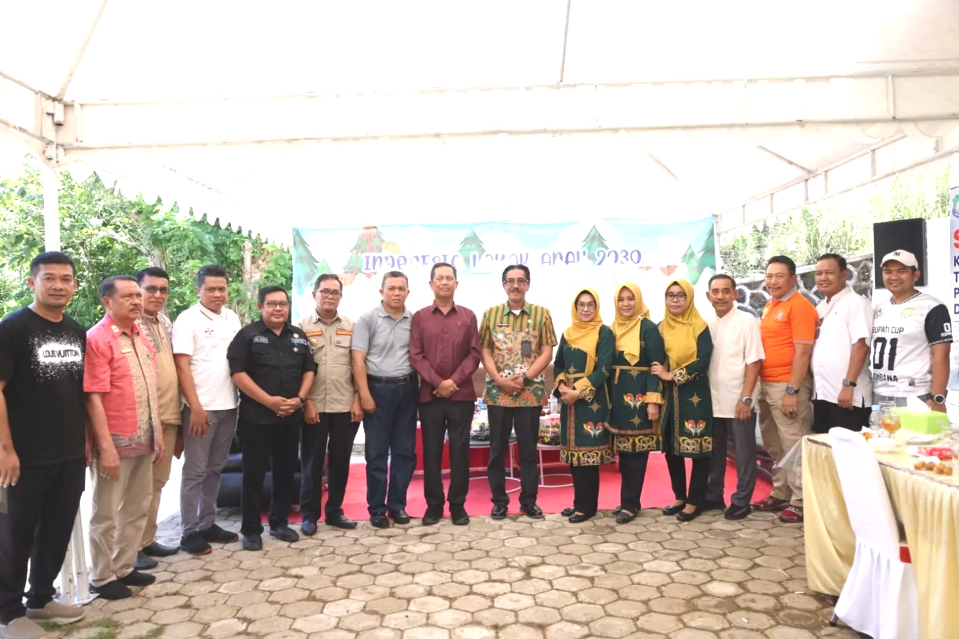 Foto bersama Pj. Bupati Bombana Edy Suharmanto