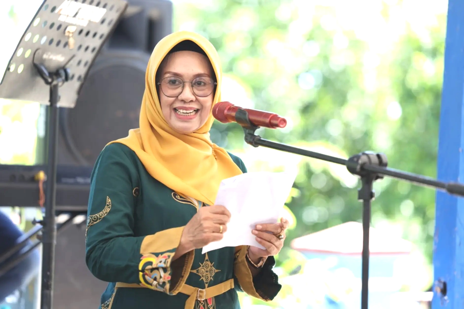 Dra. Hj. Sitti Sapiah, MM