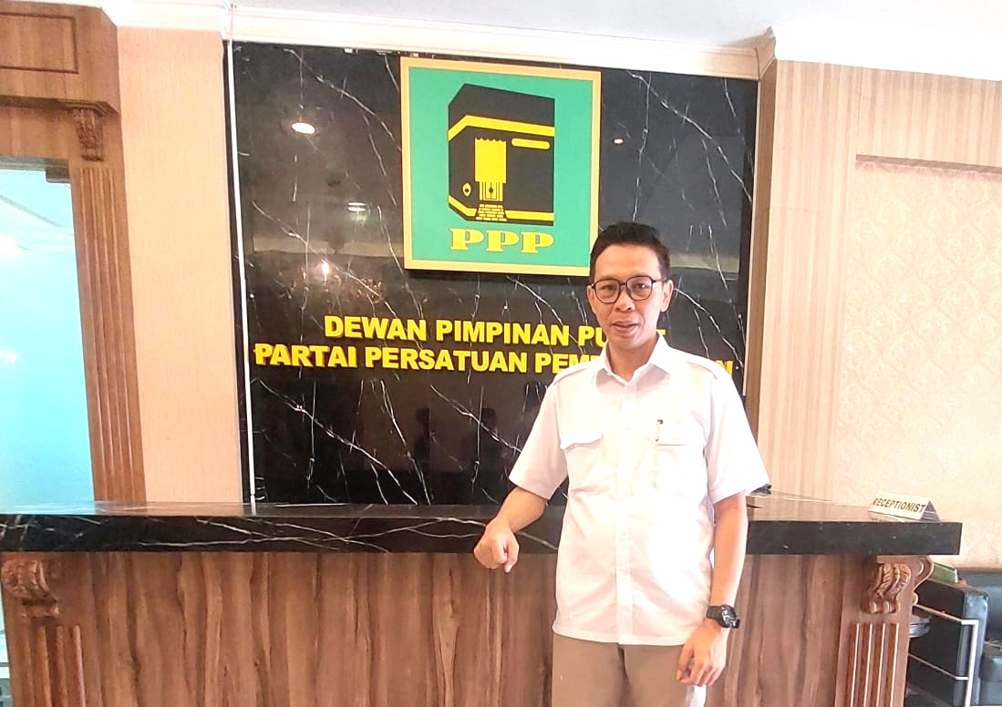 Ahmad Awaluddin saat memasukkan Surat di Mahkamah Partai DPP PPP