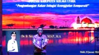 Penjabat Bupati Kolaka UtaraDr. Ir Sukanto Todong, MSP, MA, saat memaparkan potensi daerah Kolut dihadapan Saudagar Tanah Luwu