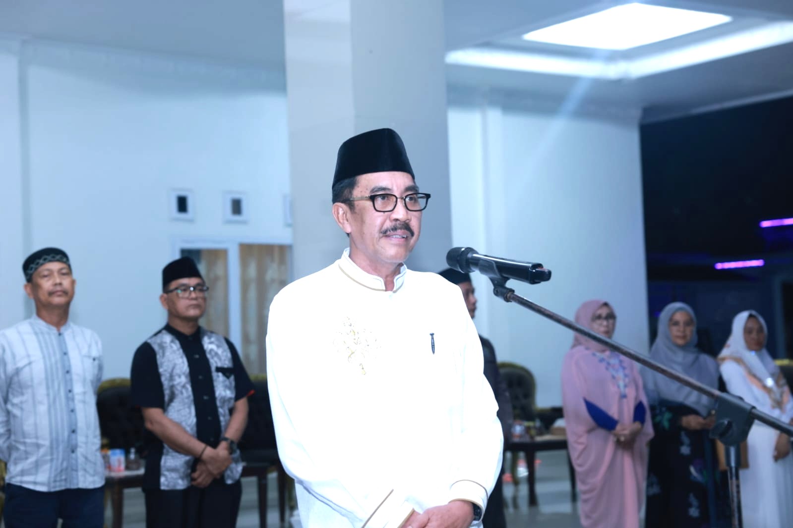 Penjabat (PJ) Bupati Bombana, Drs. Edy Suharmanto, M.Si