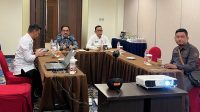 Pj. Bupati Bombana, Drs. Edy Suharmanto, M.Si (Kedua dari kiri)
