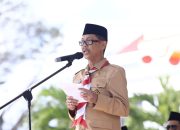 Sekda Bombana Man Arfa saat memimpin Apel