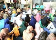 Pasangan calon Bupati dan Wakil Bupati Kabupaten Bombana, Ir. Burhanuddin dan Ahmad Yani saat silaturahmi dengan warga Tinabite