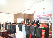 Suasana Pelantikan di ruang Paripurna Sekretariat DPRD Wakatobi