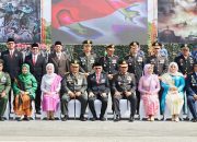 Sekretaris Daerah (Sekda) Provinsi Sulawesi Tenggara, Drs. H Asrun Lio, M.Hum., Ph.D., hadir mewakili Pj. Gubernur Sultra