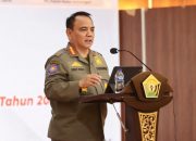 Pj. Gubernur Sulawesi Tenggara, Komjen Pol (P) Dr. (H.C) Andap Budhi Revianto., S.I.K., M.H saat menyampaikan sambutannya