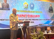 Sekda Sultra membuka rapat evaluasi implementasi 10 program pokok PKK