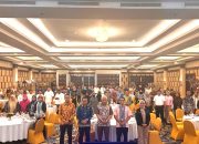 Foto bersama kegiatan pembinaan penyedia e-katalog lokal lingkup Pemerintah Provinsi Sulawesi Tenggara