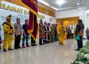 Keterangan Foto: La Ode Riago bersama anggota DPD MAKN Muna saat dilantik dan dikukuhkan oleh Ketua Harian DPW MAKN Sultra.
