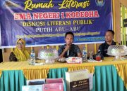 Plt. Camat Kodeoha, Syahlan Launu, saat menjadi narasumber kegiatan.