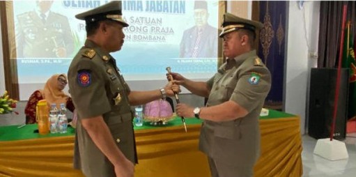H. Pajawa Tarika resmi menjabat Kepala Satpol PP Bombana menggantikan Rusman. Sertijab berlangsung khidmat dan menandai komitmen peningkatan penegakan perda serta profesionalisme Satpol PP di daerah tersebut.