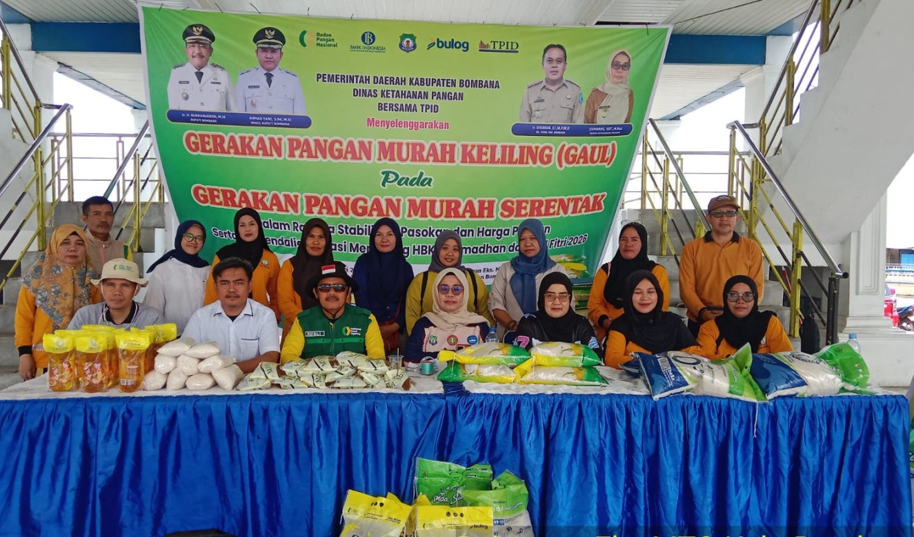 Dinas Ketahanan Pangan Bombana menggelar Gerakan Pangan Murah Keliling untuk membantu masyarakat mendapatkan bahan pokok lebih terjangkau sekaligus menekan inflasi menjelang Ramadan dan Idul Fitri 2026.
