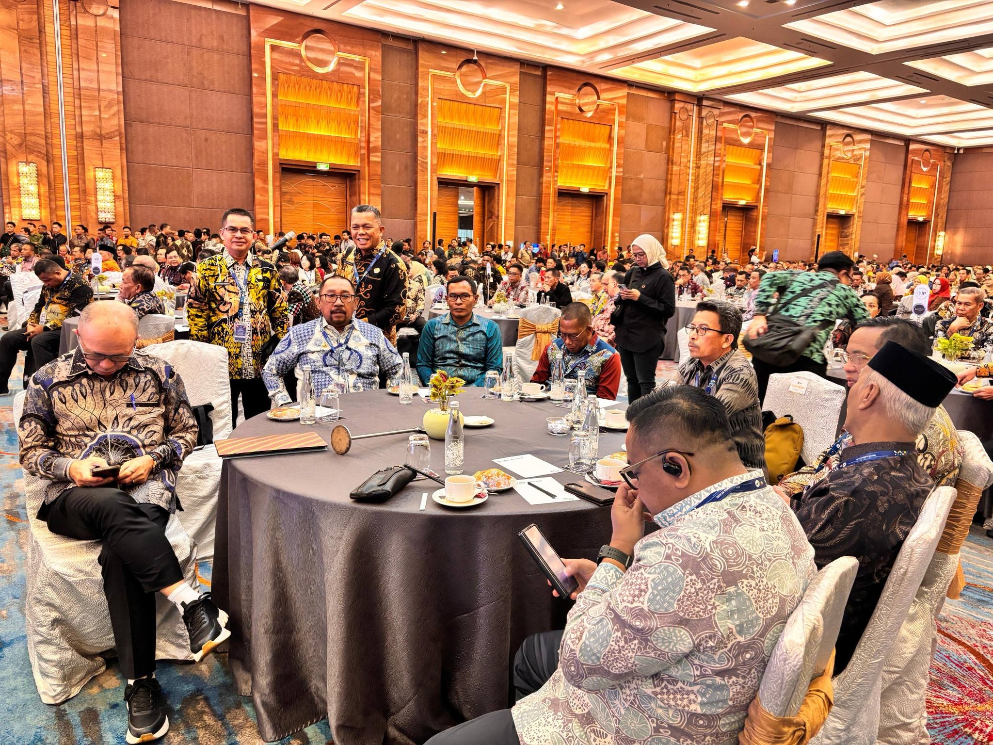 Bupati Bombana menghadiri Rakornas Pembentukan Paskibraka 2026 yang digelar BPIP di Jakarta untuk memperkuat pembinaan generasi muda berkarakter Pancasila dan berjiwa nasionalis.