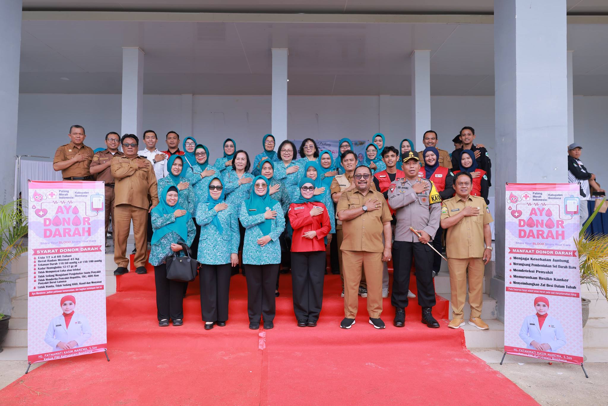 Bupati Bombana menyambut kunjungan kerja Ketua TP PKK Provinsi Sulawesi Tenggara Ny. Arinta Nila Hapsari A. Sumangerukka di Pendopo Rumah Jabatan Bupati Bombana untuk memperkuat koordinasi program pemberdayaan keluarga dan kesejahteraan masyarakat.