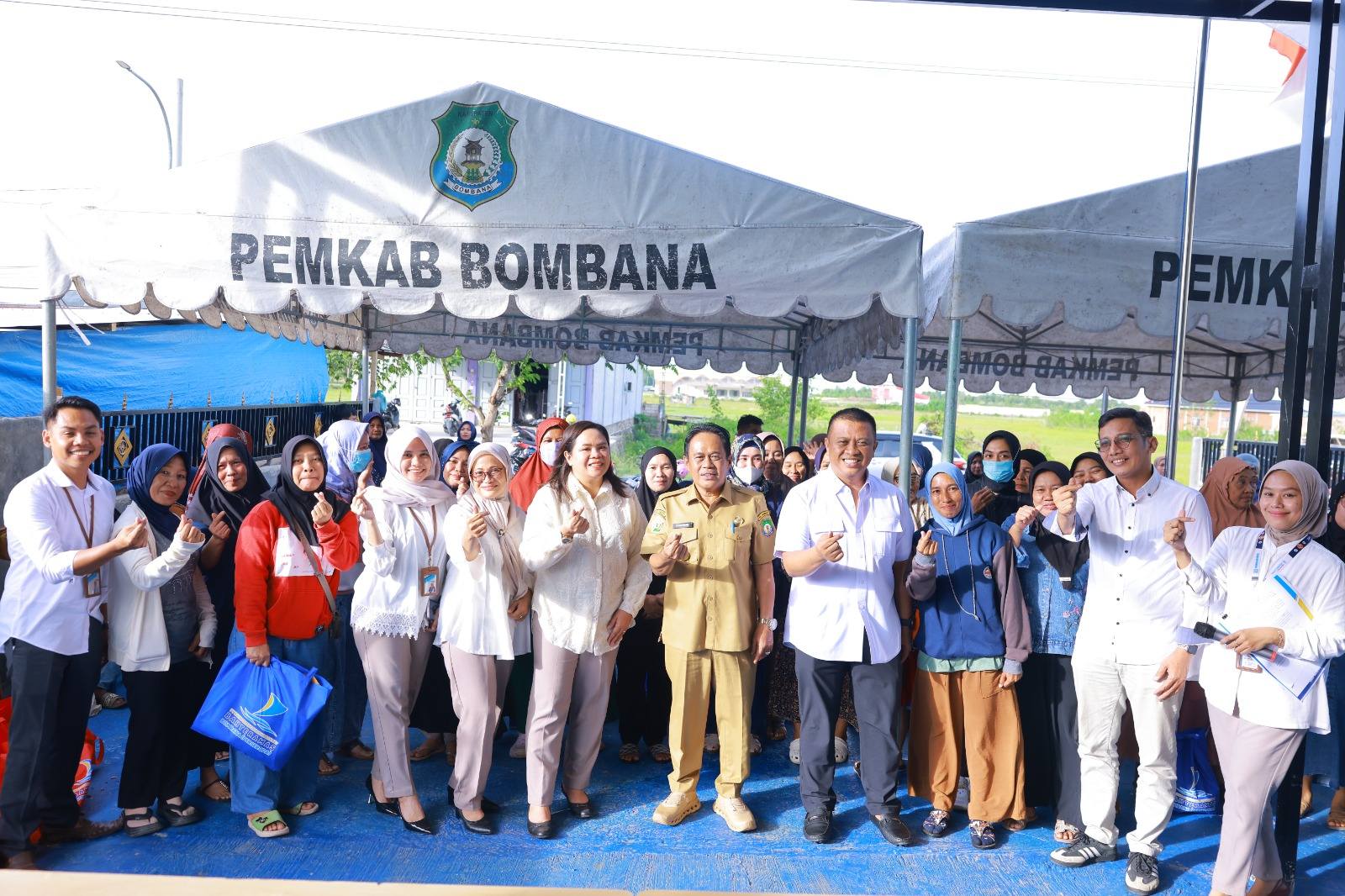 Penjabat Sekretaris Daerah, Ir. Syahrun, ST., M.P.W.K., menghadiri kegiatan Ramadhan Berbagi Berkah yang diselenggarakan oleh PT Bank Perekonomian Rakyat (BPR) Bahteramas Bombana