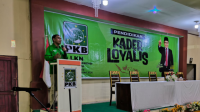 DPC PKB Bombana menggelar Pendidikan Kader Loyalis sebagai langkah memperkuat konsolidasi organisasi dan ideologi partai menjelang Pemilu 2029. Sebanyak 100 kader dipersiapkan menjadi ujung tombak politik kehadiran hingga tingkat desa.