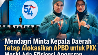 Ketua TP PKK Kabupaten Bombana, Hj Fatmawati Kasim Marewa, S.Sos, (Kiri) saat menghadiri kegiatan