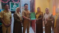 Amirullah resmi menjabat Kabid Bina Ideologi Kesbangpol Bombana menggantikan Hj. Suarni. Ia mengawali tugas dengan rapat koordinasi dan mendorong penguatan komunikasi serta kerja sama tim.