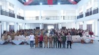 Bupati dan Wakil Bupati Bombana menerima mahasiswa KKA UMK 2026. Pemkab Bombana mendorong program pengabdian berbasis kebutuhan masyarakat di bidang pendidikan, kesehatan, lingkungan, UMKM, dan teknologi.