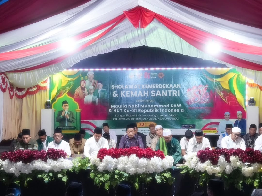 Wakil Gubernur Sulawesi Tenggara Hugua menghadiri Sholawat Kemerdekaan di Pondok Pesantren Hamzanwadi Nahdlatul Wathan, Bombana, dan mengajak generasi muda meneladani akhlak Nabi serta memperkuat integritas melalui pendidikan.