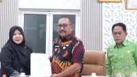 BPK RI memeriksa tata kelola RSUD Bombana selama 30 hari. Bupati Burhanuddin meminta seluruh jajaran terbuka dan kooperatif untuk mendukung evaluasi dan perbaikan pelayanan kesehatan.