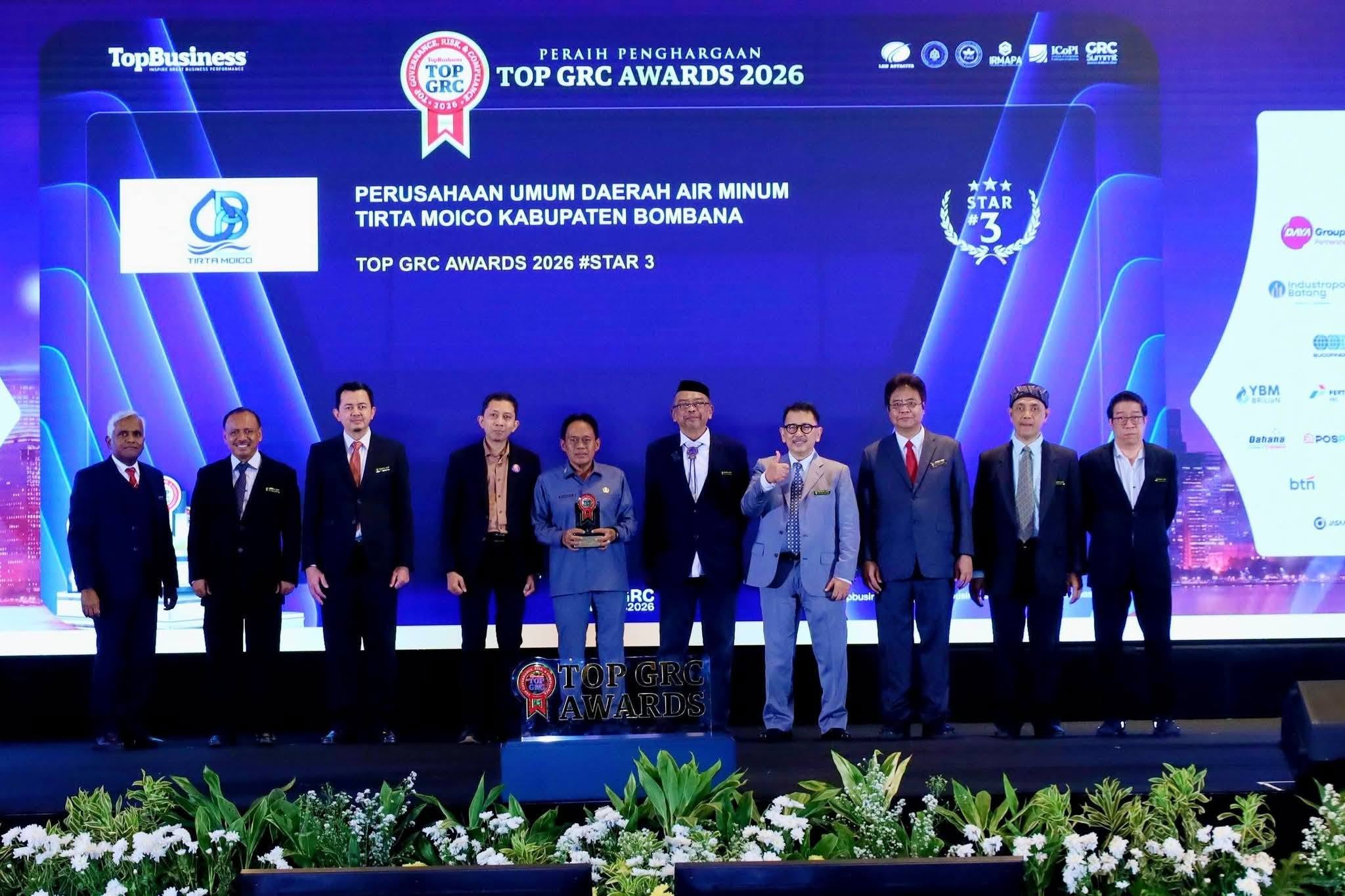 Perumda Air Minum Tirta Moico Kabupaten Bombana meraih TOP GRC Awards 2026 atas penguatan tata kelola, manajemen risiko, kepatuhan dan pelayanan publik.