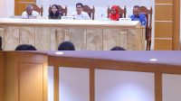 Bupati Bombana Burhanuddin mengusulkan percepatan Program Listrik Desa 2026–2029 untuk menjangkau 985 rumah di 23 desa serta membantu 1.113 rumah memperoleh instalasi listrik.